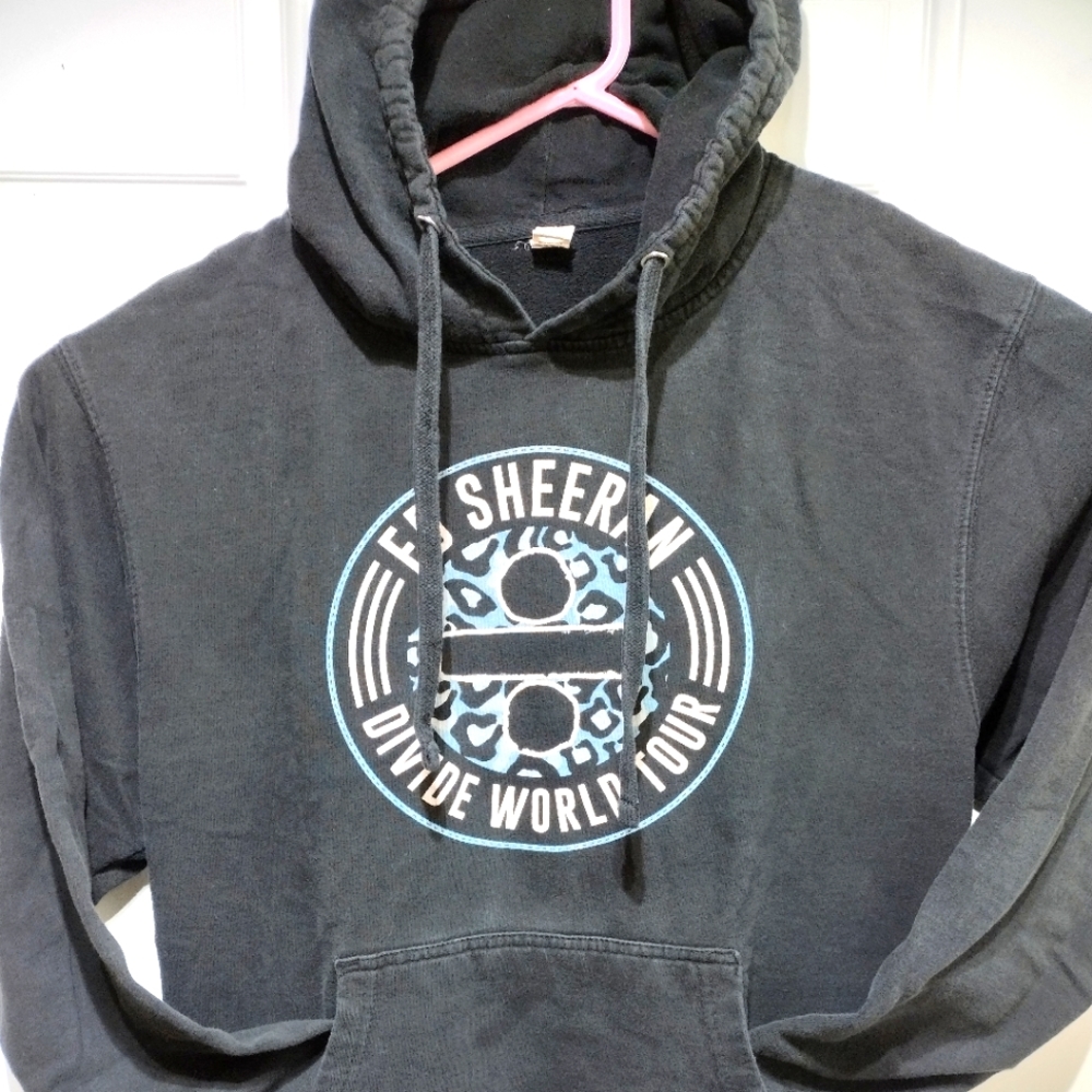 Ed Sheeran Divide World Tour Hoodie Sweatshirt Size Medium